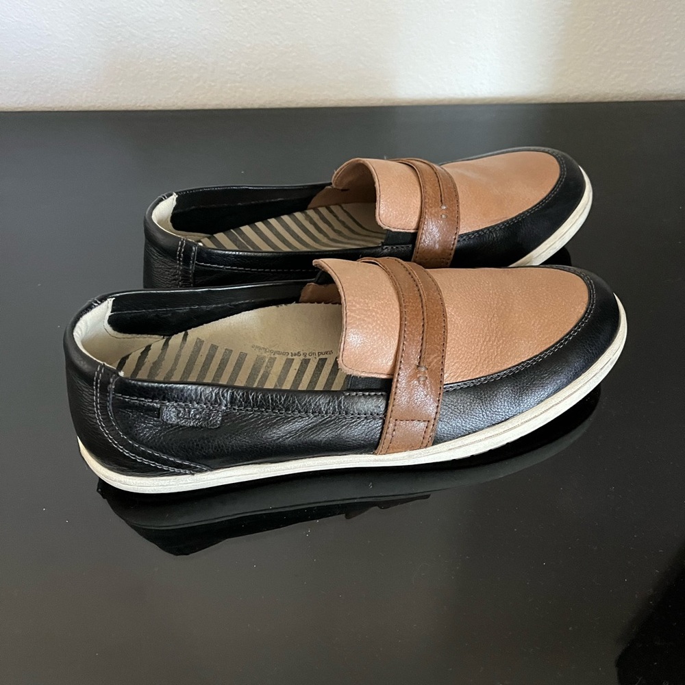 Taos leather loafers